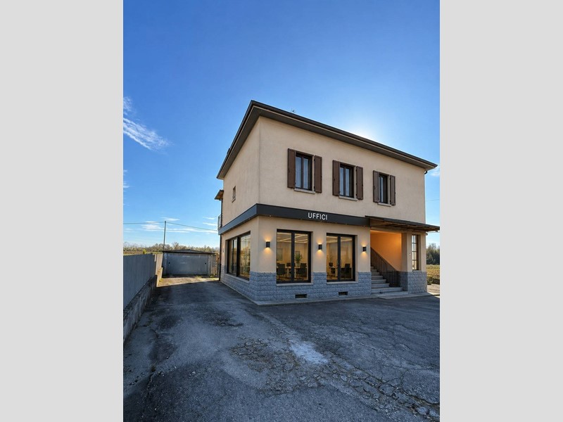 Trilocale in Vendita a Carvico, 198'000&euro;, 194 m²