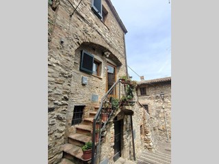 Trilocale in Vendita a Montecchio, 45'000&euro;, 50 m²