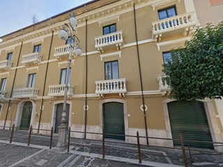 Appartamento in Vendita a Pratola Serra, 380'000&euro;, 301 m²
