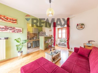 Bilocale in Vendita a Pomezia, 120'000&euro;, 65 m²