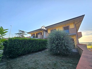 Trilocale in Vendita a Deruta, 109'000&euro;, 100 m²