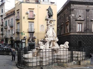 Quadrilocale in Vendita a Napoli, 385'000&euro;, 120 m²