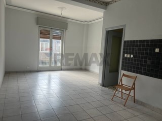 Appartamento in Vendita a Paternò, 100'000&euro;, 156 m²