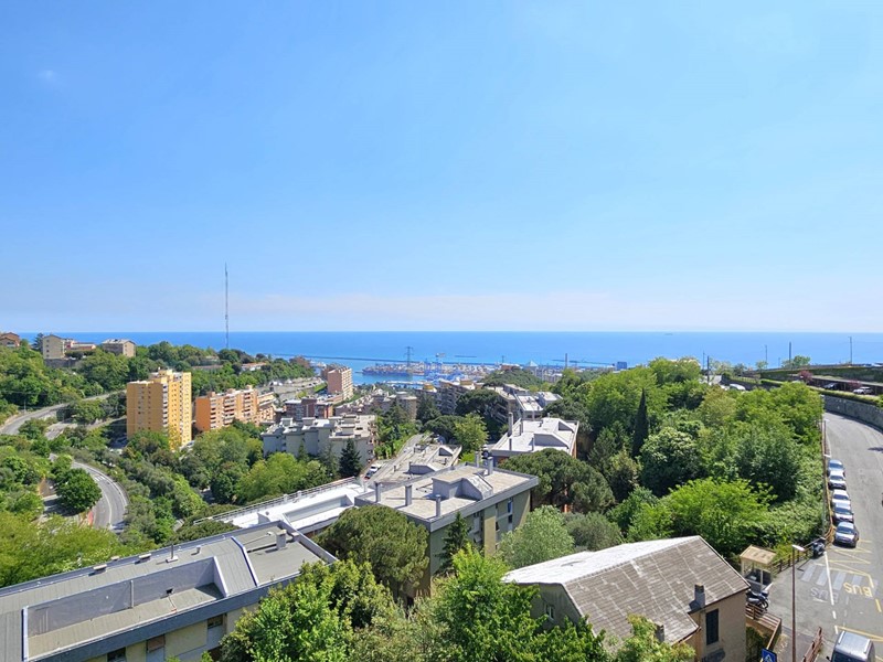 Appartamento in Vendita a Genova, 139'000&euro;, 87 m²