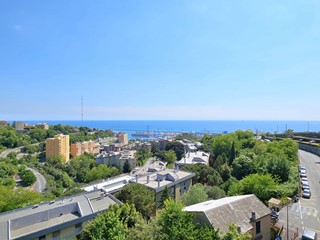 Appartamento in Vendita a Genova, 139'000&euro;, 87 m²