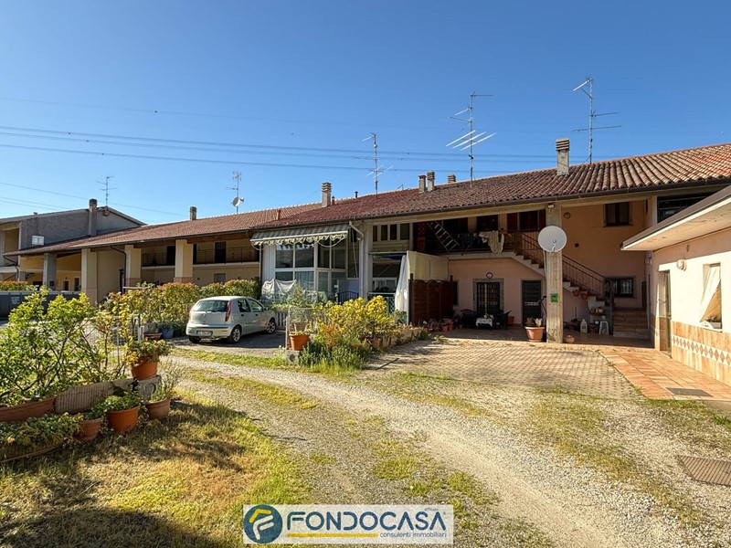 Bilocale in Vendita a Travagliato, 85'000&euro;, 71 m²