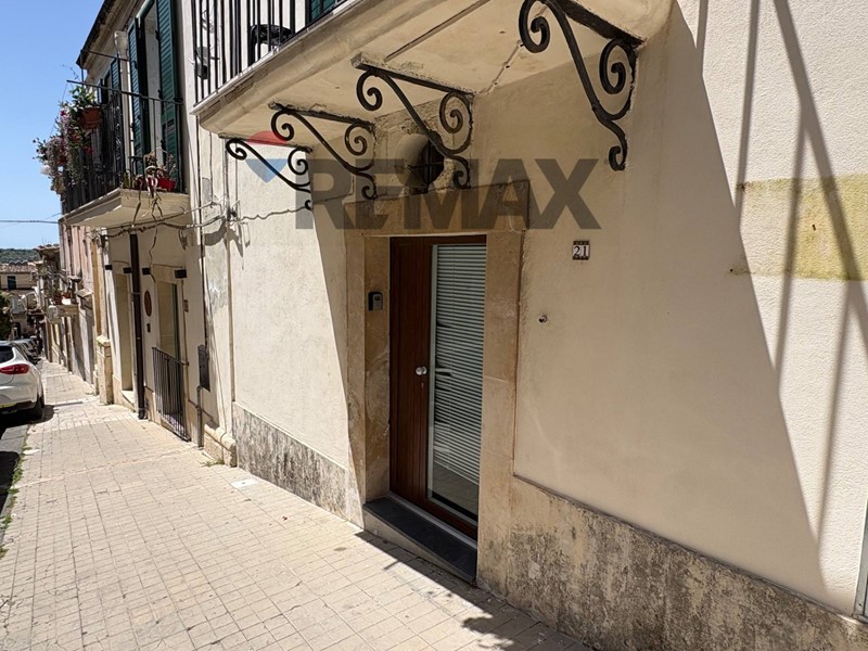 Trilocale in Vendita a Noto, 120'000&euro;, 86 m²