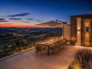 Trilocale in Vendita a Alba, 350'000&euro;, 98 m²