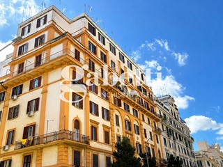 Trilocale in Vendita a Roma, 717'000&euro;, 137 m²