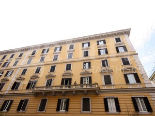 Appartamento in Affitto a Roma, 2'200&euro;, 150 m²