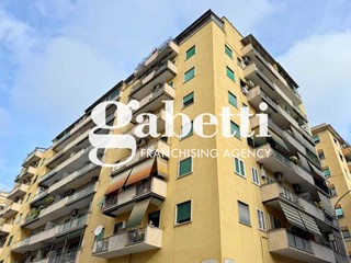 Attico in Vendita a Roma, 329'000&euro;, 108 m²