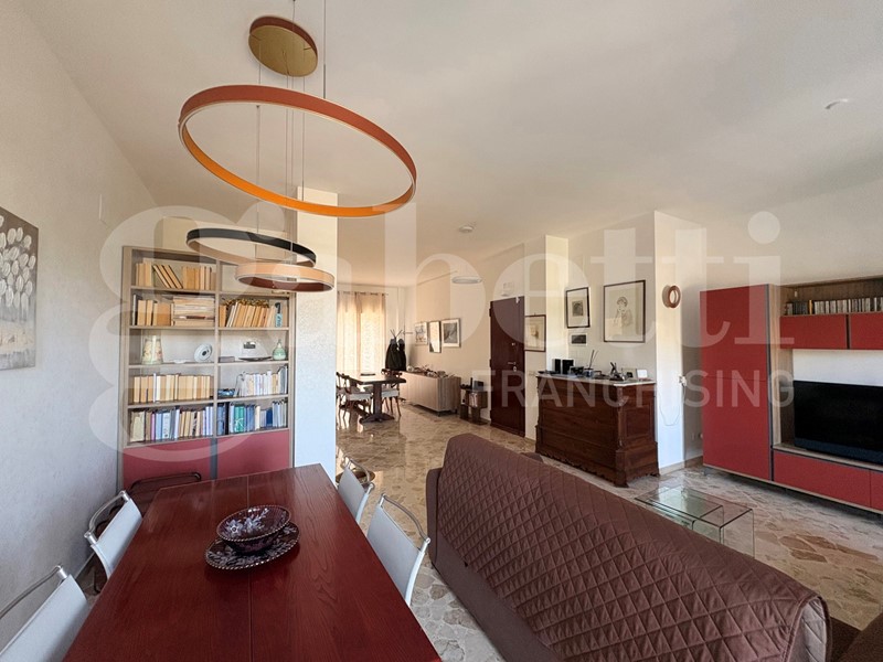 Appartamento in Vendita a Bari, 278'000&euro;, 127 m²