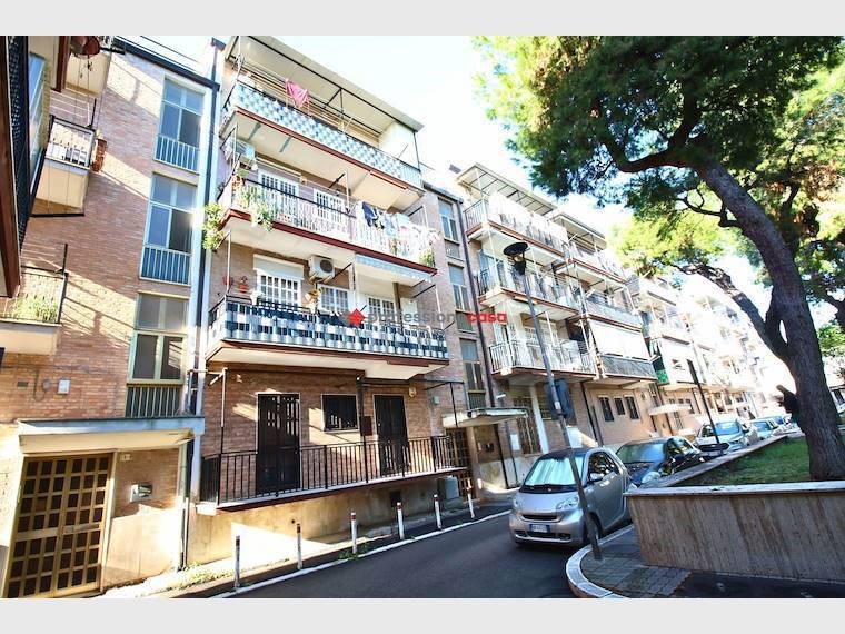 Trilocale in Vendita a Foggia, 83'000&euro;, 95 m²