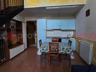 Monolocale in Vendita a Arezzo, 110'000&euro;, 39 m², arredato