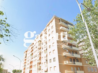 Bilocale in Vendita a Roma, 158'000&euro;, 55 m²