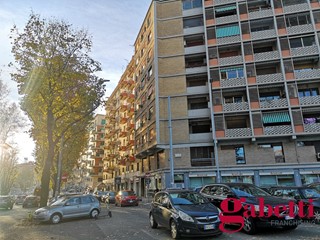 Trilocale in Vendita a Roma, 195'000&euro;, 55 m²