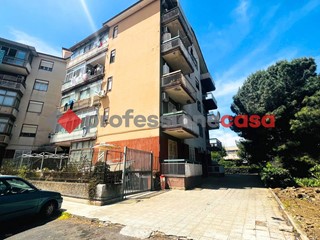 Trilocale in Vendita a Catania, 148'000&euro;, 103 m²