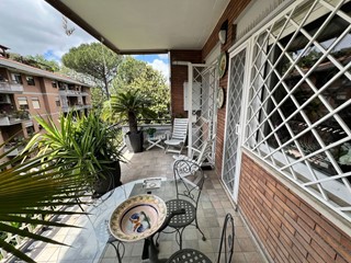 Trilocale in Vendita a Roma, 510'000&euro;, 112 m²