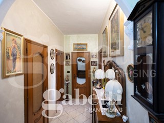 Quadrilocale in Vendita a Rivoli, 145'000&euro;, 102 m², con Box