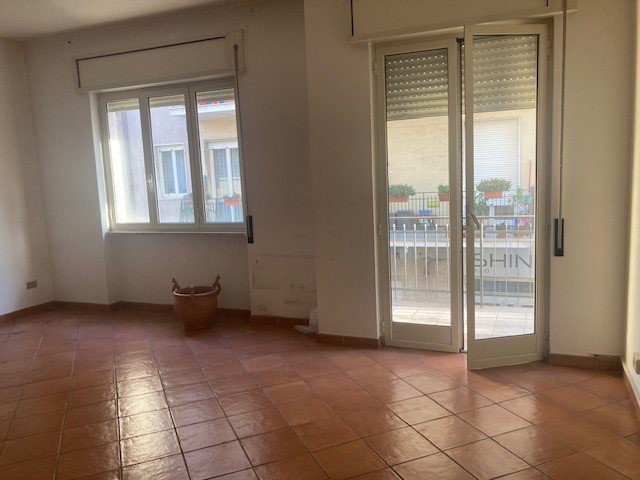 Appartamento in Vendita a Brindisi, 175'000&euro;, 155 m²