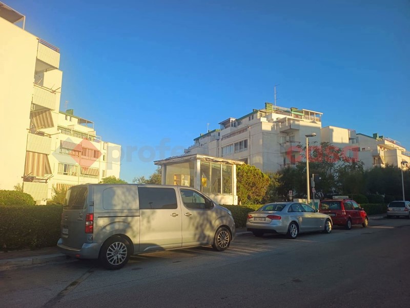 Trilocale in Affitto a Bari, 650&euro;, 90 m², arredato