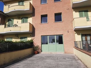 Appartamento in Vendita a Montecastrilli, 145'000&euro;, 110 m², con Box