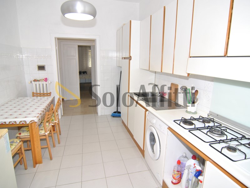 Appartamento in Affitto a Livorno, zona Centro, 1'400&euro;, 100 m², arredato