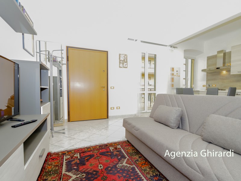 Appartamento in Affitto a Genova, zona Sestri Ponente, 650&euro;, 80 m², arredato
