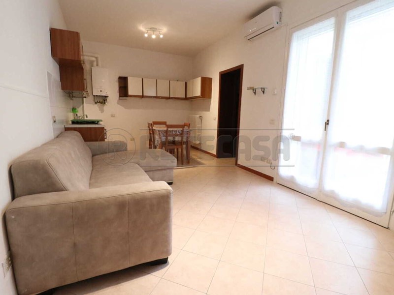 Bilocale in Vendita a Bondeno, 60'000&euro;, 55 m²