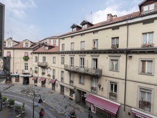 Appartamento in Vendita a Torino, 149'000&euro;, 75 m²