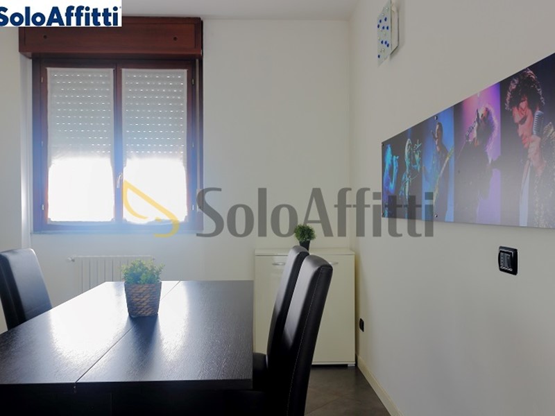 Bilocale in Affitto a Desio, zona Ospedale, 660&euro;, 73 m², arredato, con Box