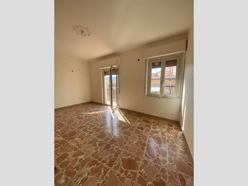 Trilocale in Affitto a Reggio Calabria, 350&euro;, 100 m²