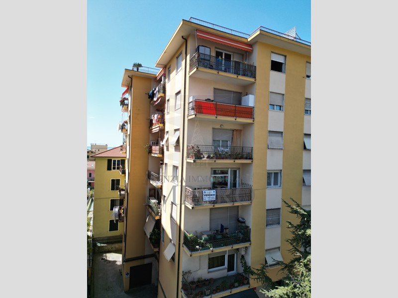 Quadrilocale in Vendita a Ventimiglia, zona Centro Studi, 350'000&euro;, 96 m²