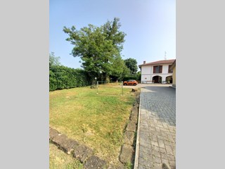 Trilocale in Vendita a Agrate Brianza, zona Agrate Brianza, 255'000&euro;, 134 m²