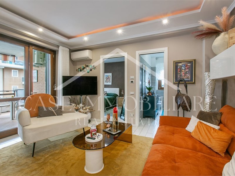 Trilocale in Vendita a Roma, 249'000&euro;, 74 m²