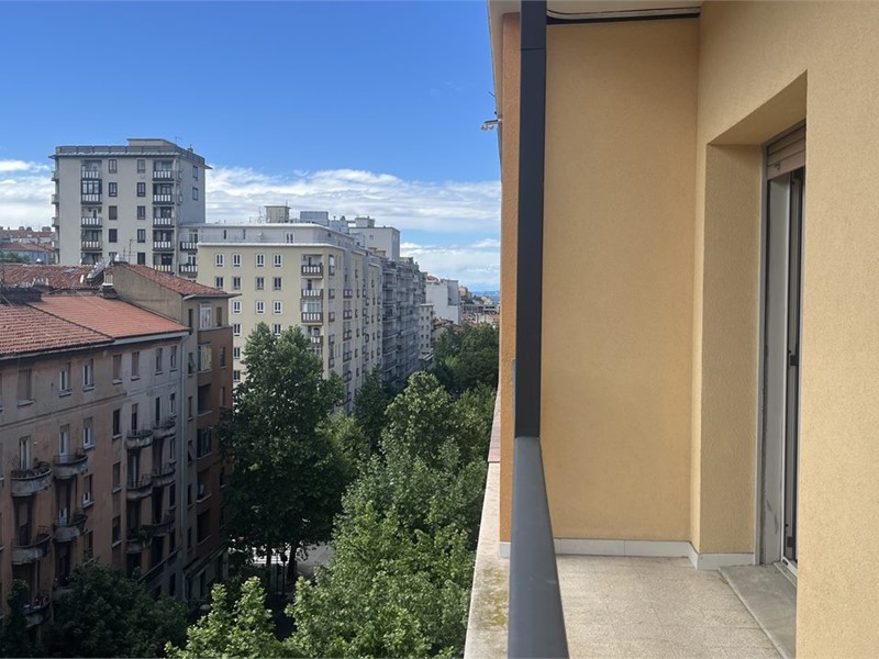 Trilocale in Affitto a Trieste, 640&euro;, 70 m²