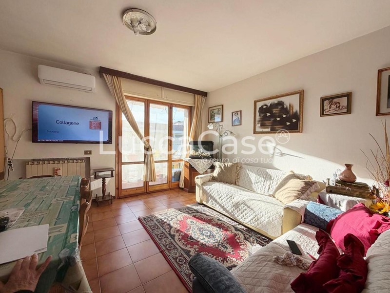 Appartamento in Vendita a Porcari, 135'000&euro;, 100 m², con Box