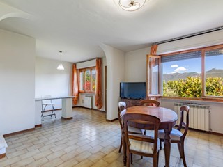 Quadrilocale in Vendita a San Giuliano Terme, zona Campo, 169'000&euro;, 90 m², con Box