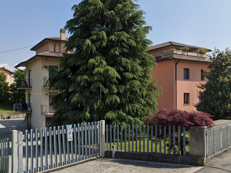 Quadrilocale in Vendita a Bagnatica, 74'989&euro;, 119 m², con Box