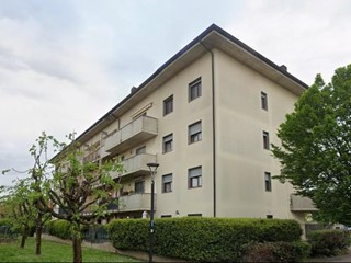 Trilocale in Vendita a Gorgonzola, 200'000&euro;, 95 m², con Box