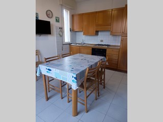 Trilocale in Affitto a Camaiore, zona Lido di Camaiore, 1'200&euro;, 50 m², arredato