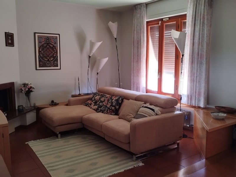 Appartamento in Vendita a Castelfranco di Sotto, 230'000&euro;, 140 m², arredato, con Box