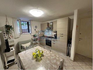 Bilocale in Vendita a Carrara, zona Marina di Carrara, 59'000&euro;, 40 m², arredato
