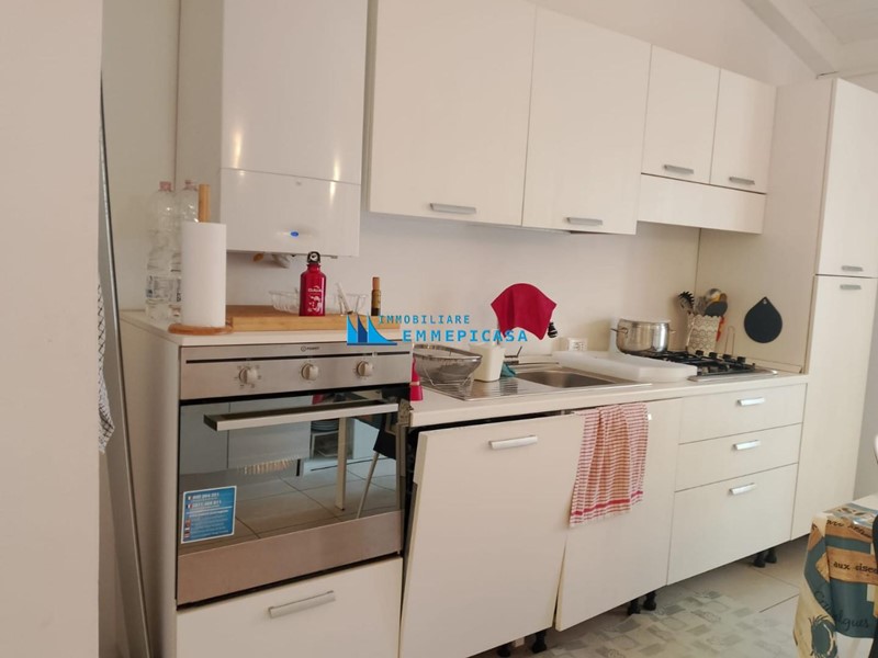 Appartamento in Vendita a Massa, zona Marina di Massa, 580'000&euro;, 109 m², arredato