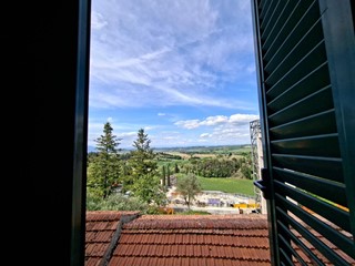 Quadrilocale in Vendita a Peccioli, 82'000&euro;, 92 m²