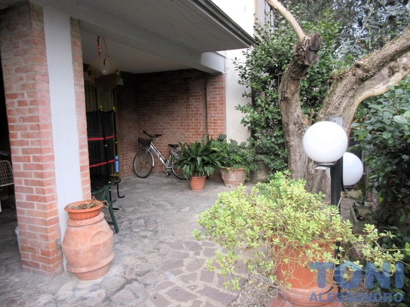 Appartamento in Vendita a Empoli, 330'000&euro;, 120 m², con Box