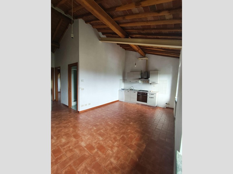 Trilocale in Vendita a Lucca, zona San Pietro a Vico, 129'000&euro;, 70 m², arredato