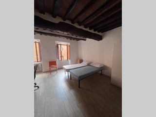 Appartamento in Affitto a Siena, 340&euro;, 20 m², arredato