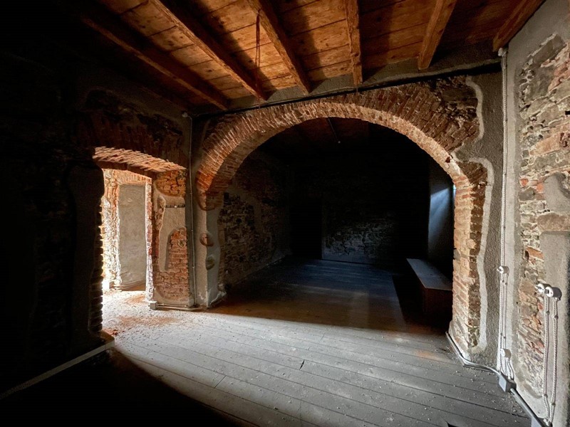 Appartamento in Vendita a Oggiono, 220'000&euro;, 361 m²