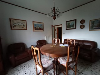 Quadrilocale in Vendita a San Venanzo, 40'000&euro;, 100 m²